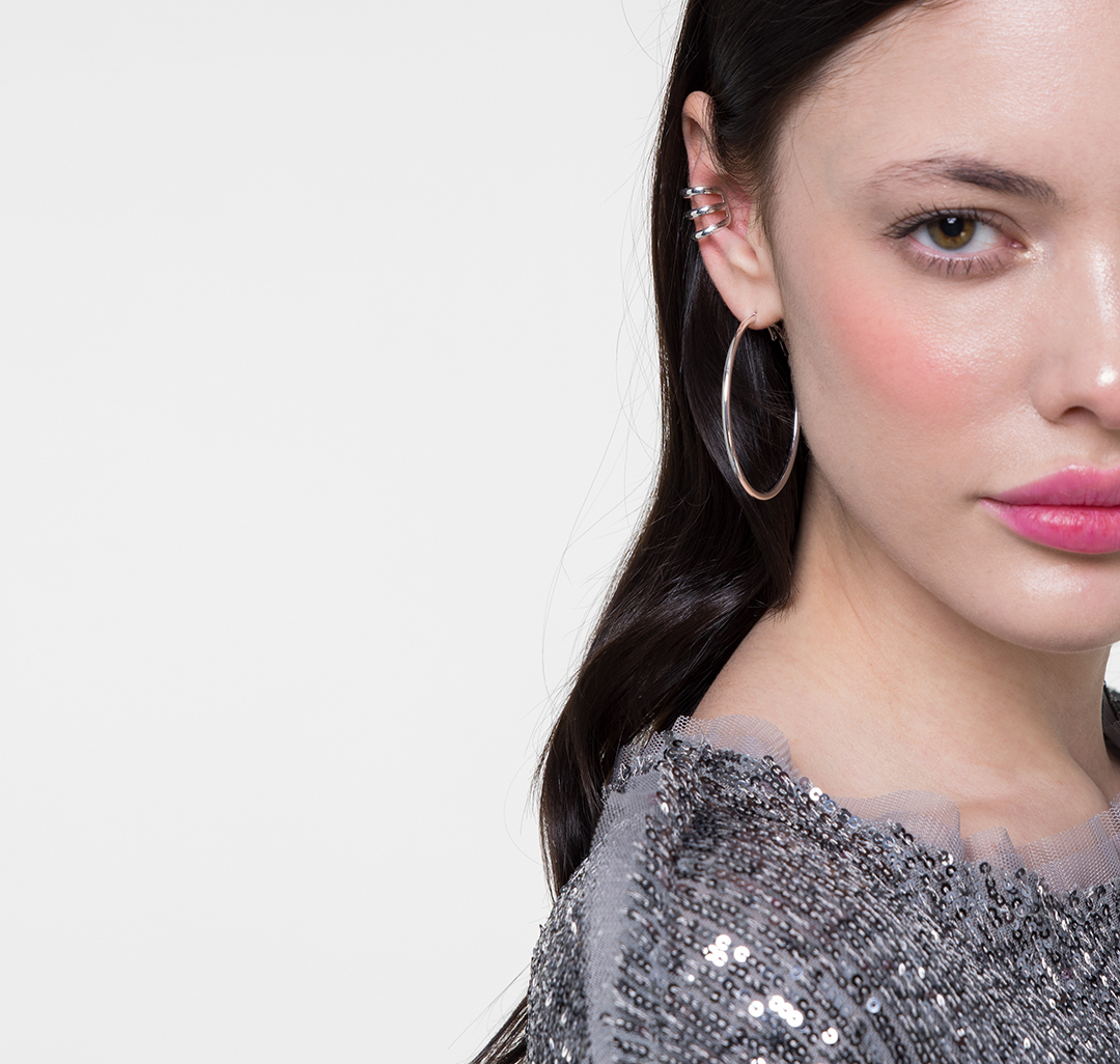 Набор (серьги 4 пары; каффы 4 шт) Мармалато, цвет Белое серебро #4